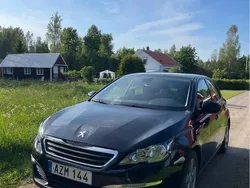 Svart Begagnad 2014 Peugeot 308 Active Halvkombi | 71 000 kr (Bra pris)