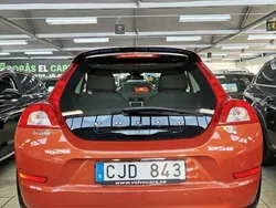 Röd Begagnad 2010 Volvo C30 Momentum Halvkombi | 80 000 kr (Lite dyr)
