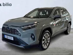 Grön Begagnad 2022 Toyota RAV4 Hybrid SUV | 399 900 kr