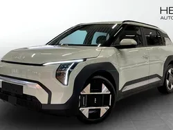Grön (green) Ny 2025 Kia EV3 4 SUV | 504 370 kr