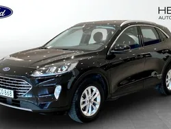Svart (black) Begagnad 2022 Ford Kuga Titanium SUV | 244 900 kr (Bra pris)