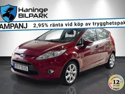 Röd Begagnad 2010 Ford Fiesta Titanium Halvkombi | 44 900 kr (Marknadspris)