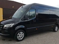 Svart (obsidian svartmetallic) Begagnad 2023 Mercedes Sprinter Van | 1 495 000 kr