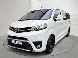 Vit Begagnad 2024 Toyota Proace Verso Kombi | 380 000 kr (Marknadspris)