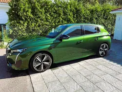 Grön Begagnad 2023 Peugeot 308 GT Halvkombi | 328 000 kr (Marknadspris)
