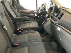 Svart Begagnad 2022 Ford Transit Custom Van | 244 900 kr (Marknadspris)