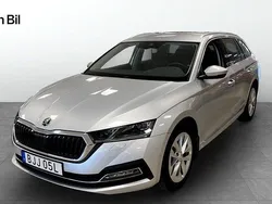 Silver Begagnad 2023 Skoda Octavia Style Kombi | 289 900 kr (Marknadspris)