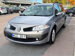 Grå Begagnad 2005 Renault Mégane GrandTour Kombi | 39 000 kr (Marknadspris)