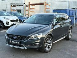 Grå Begagnad 2017 Volvo V60 CC Summum Kombi | 199 700 kr (Bra pris)