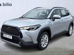 Silver Begagnad 2025 Toyota Corolla Cross SUV | 354 900 kr