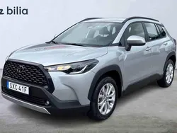 Silver Begagnad 2025 Toyota Corolla Cross SUV | 369 900 kr