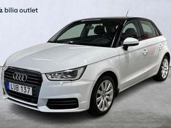 Vit Begagnad 2015 Audi A1 Sportback Sport Halvkombi | 129 000 kr (Dyr)