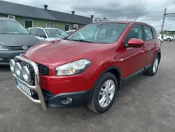 Röd Begagnad 2010 Nissan Qashqai SUV | 84 900 kr (Marknadspris)