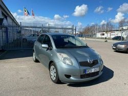 Grå Begagnad 2007 Toyota Yaris Halvkombi | 44 900 kr (Superpris)