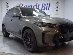 Black sapphire metallic Ny 2025 BMW X5 Comfort Edition SUV | 1 139 000 kr (Bra pris)