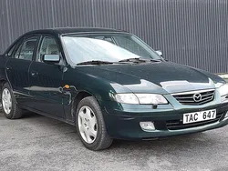 Mörkgrön Begagnad 2001 Mazda 626 Touring Halvkombi | 24 900 kr