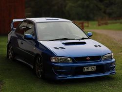 Blå Begagnad 2000 Subaru Impreza Sedan | 219 000 kr
