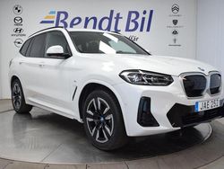 Vit Begagnad 2022 BMW iX3 M Sport SUV | 514 500 kr (Marknadspris)