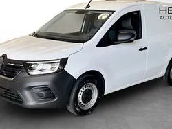 Vit (white) Begagnad 2024 Renault Kangoo Minibuss | 295 875 kr (Marknadspris)