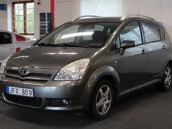Grå Begagnad 2006 Toyota Corolla Verso Minibuss | 69 900 kr (Lite dyr)
