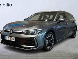 Grå Begagnad 2025 VW Passat Kombi | 459 000 kr