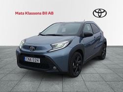 Grå Begagnad 2024 Toyota Aygo X Pulse SUV | 219 000 kr