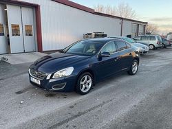 Mörkblå Begagnad 2011 Volvo S60 Momentum Sedan | 69 500 kr (Lite dyr)