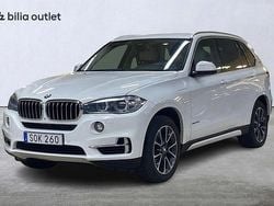 Vit Begagnad 2016 BMW X5 SUV | 234 900 kr (Marknadspris)