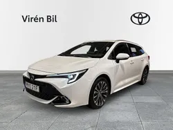 Vit Begagnad 2023 Toyota Corolla Style Kombi | 310 000 kr (Marknadspris)
