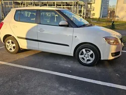 Vit Begagnad 2010 Skoda Fabia Ambiente Halvkombi | 45 000 kr (Marknadspris)