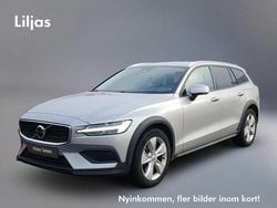 Begagnad 2024 Volvo V60 CC Kombi | 394 900 kr (Bra pris)