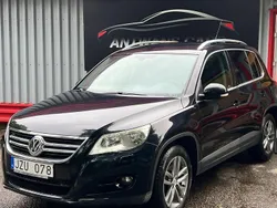 Svart Begagnad 2010 VW Tiguan Sportline SUV | 68 900 kr (Marknadspris)