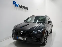 Svart Begagnad 2019 VW Touareg SUV | 459 800 kr (Marknadspris)