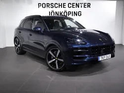Mörkblå (blue) Begagnad 2024 Porsche Cayenne SUV | 1 250 000 kr (Superpris)
