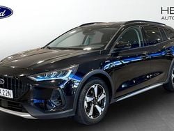 Svart (black) Begagnad 2023 Ford Focus Active Kombi | 204 900 kr (Marknadspris)