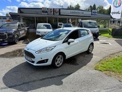 Vit Begagnad 2014 Ford Fiesta Titanium Halvkombi | 94 000 kr (Lite dyr)