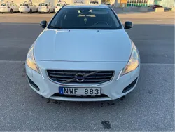 Vit Begagnad 2013 Volvo V60 Kombi | 82 000 kr (Bra pris)
