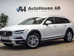Vit Begagnad 2018 Volvo V90 CC Pro Kombi | 389 000 kr (Marknadspris)