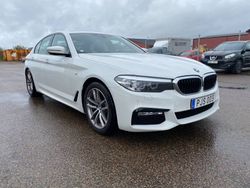Vit Begagnad 2017 BMW 520 M Sport Sedan | 289 500 kr (Superpris)