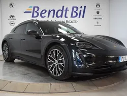 Svart Begagnad 2022 Porsche Taycan Cross Turismo Sedan | 749 500 kr (Bra pris)