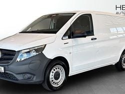 Vit (white) Begagnad 2023 Mercedes e-Vito Van | 387 375 kr (Marknadspris)