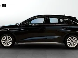 Brilliantsvart Begagnad 2023 Audi A3 Proline | 289 000 kr (Lite dyr)