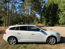 Vit Begagnad 2012 Volvo V60 Momentum Kombi | 90 000 kr (Marknadspris)