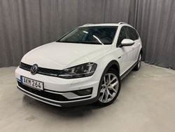 Vit Begagnad 2016 VW Golf Alltrack Kombi | 164 900 kr (Marknadspris)