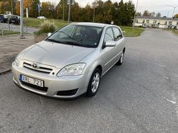 Silver Begagnad 2006 Toyota Corolla Halvkombi | 59 900 kr (Marknadspris)
