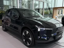 Svart Ny 2024 Volvo EX30 Ultra SUV | 509 900 kr (Marknadspris)