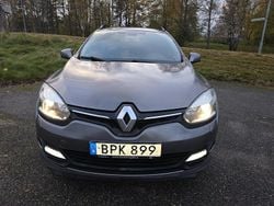 Grå Begagnad 2014 Renault Mégane GrandTour Kombi | 59 900 kr (Marknadspris)