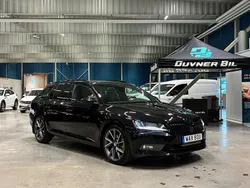 Svart Begagnad 2019 Skoda Superb Business Line Kombi | 259 900 kr (Marknadspris)