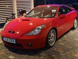 Röd Begagnad 2001 Toyota Celica Halvkombi | 79 000 kr