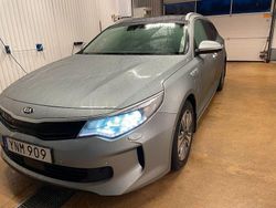 Grå (silver metallic) Begagnad 2018 Kia Optima Hybrid Advance Sedan | 169 000 kr (Marknadspris)